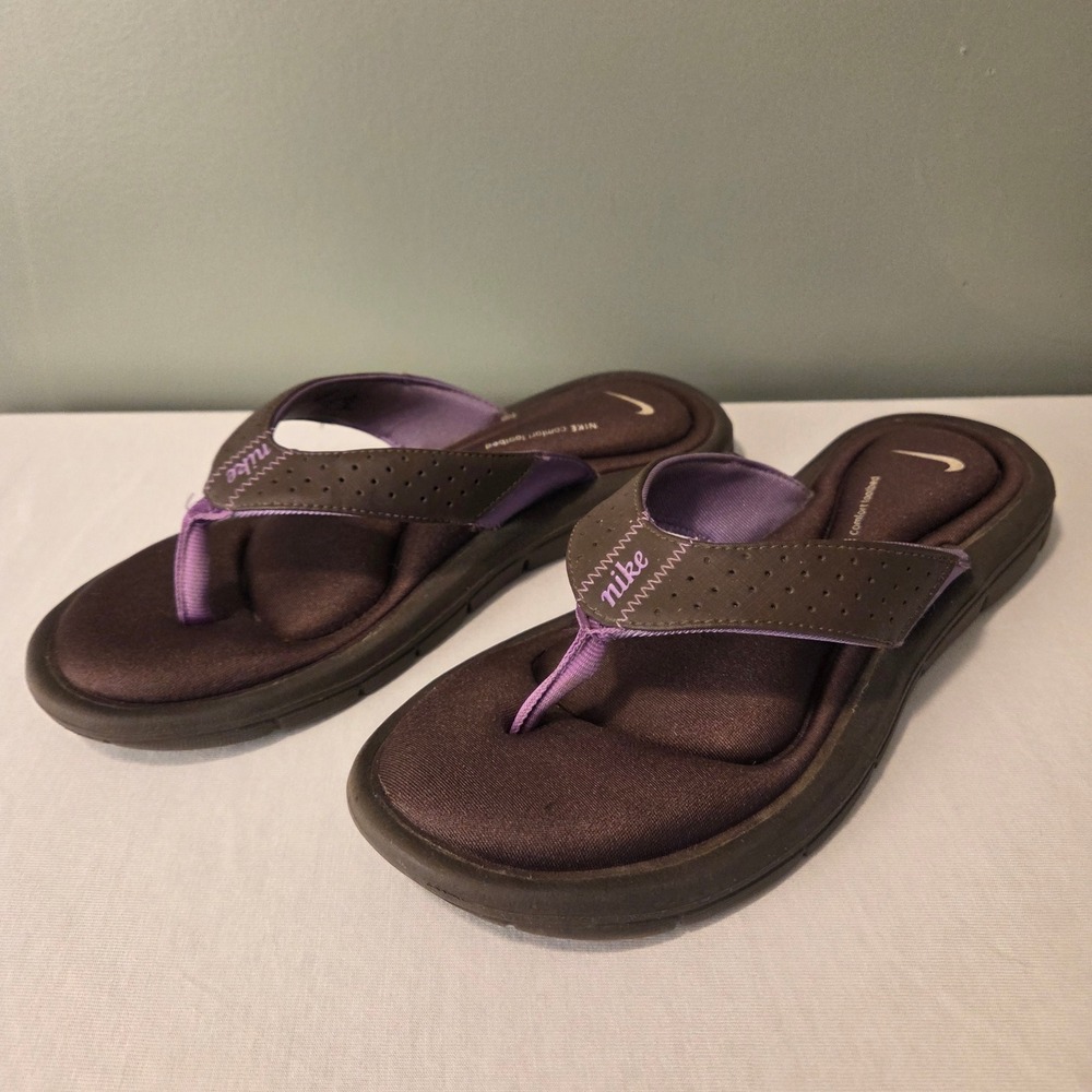 Nike Women's 8 Comfort Footbed Cushioned Flip Flip Thong Sandal Brown Purple Y2k